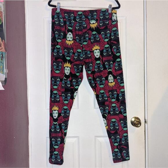 LuLaRoe Disney Snow White Evil Queen Mirror Red Roses Black Leggings TC2 - Picture 8 of 11